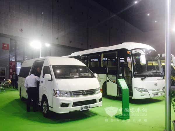 純電動(dòng)版凱歌輕客以及XMQ6110商務(wù)通勤車