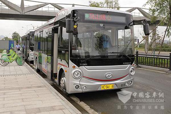 　海格KLQ6832GEV中型純電動(dòng)公交