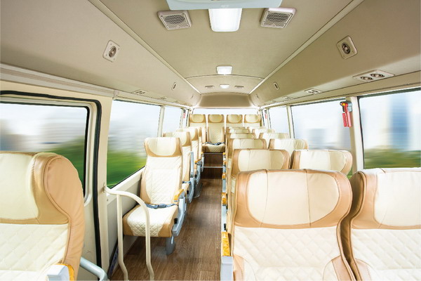 金龍客車(chē)XMQ6706龍悅純電動(dòng)客車(chē)