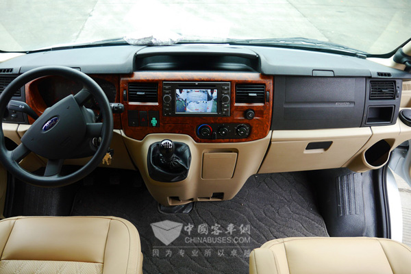 上海順旅全順樂(lè)途房車(chē)
