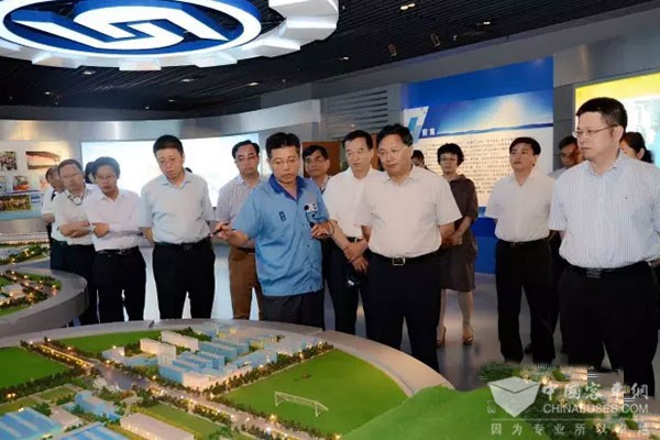 合肥市市委書記到法士特走訪調(diào)研