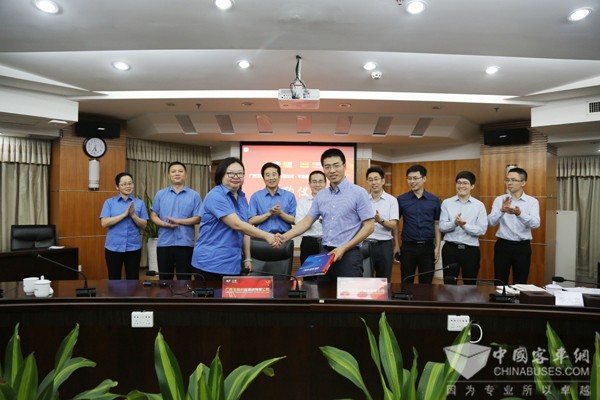 玉柴集團(tuán)公司與平安租賃簽訂戰(zhàn)略合作框架協(xié)議