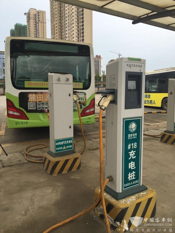 新能源公交的長(zhǎng)株潭城市群樣本：每車每年減少碳排放約40噸