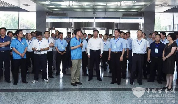國家十部委及28省市領(lǐng)導前來法士特考察調(diào)研