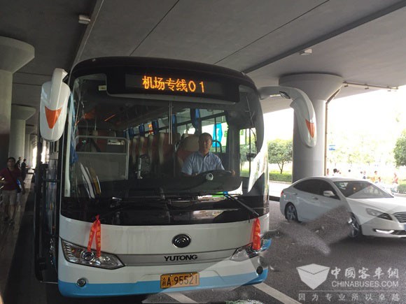 重慶公交機(jī)場專線開通 車上配免費(fèi)WiFi 票價(jià)10元