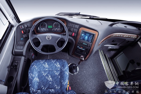 金旅XML6907錦程系列中型客車(chē)