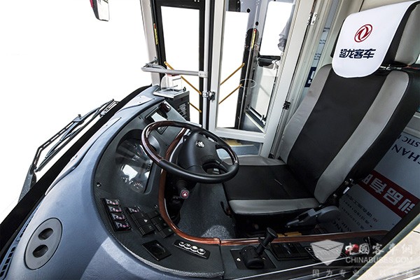東風(fēng)超龍EQ6105CBEVT系列純電動(dòng)客車