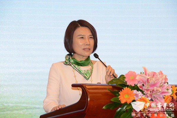 　聯(lián)合國城市可持續(xù)發(fā)展宣傳大使，格力電器董事長、總裁董明珠