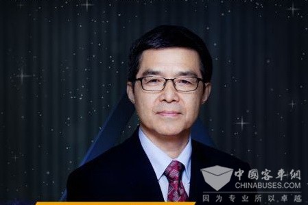 歐陽明高：動(dòng)力電池研發(fā)要以安全為核心，全力突破新型固態(tài)電池技術(shù)