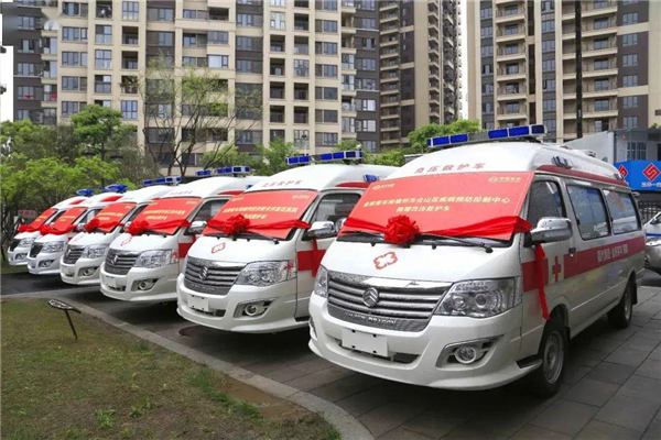 外防輸入 內(nèi)防反彈 金旅負(fù)壓救護車再助陣