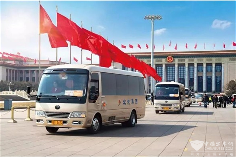 一路見(jiàn)證美好！宇通連續(xù)16年主力服務(wù)全國(guó)兩會(huì)