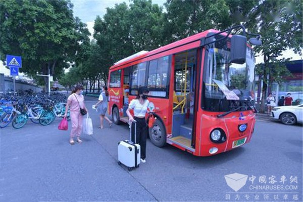 破解交通接駁難題  開(kāi)沃“迷你公交車”將在廣州全市推廣