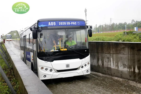 雙項(xiàng)大獎(jiǎng)|全國(guó)頂尖客車(chē)自動(dòng)駕駛賽事 中車(chē)電動(dòng)展“硬實(shí)力”