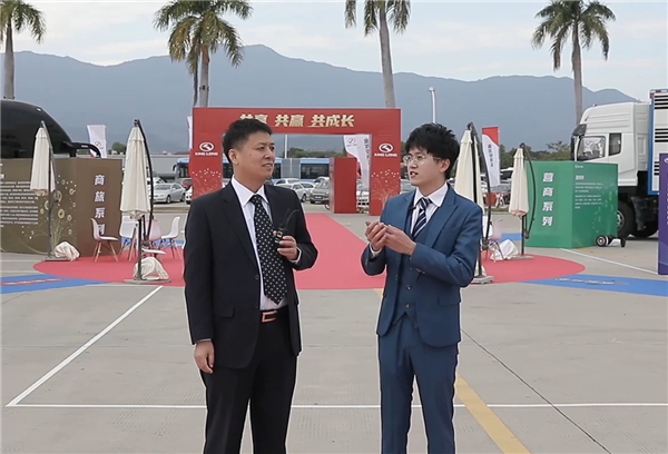 金龍專用車事業(yè)部副總經理劉孔斌采訪