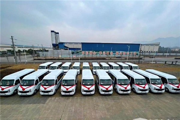 2021海外開(kāi)門(mén)紅 五菱客車(chē)首批海外訂單正式發(fā)車(chē)