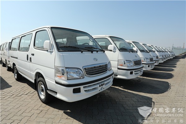 530輛汽車(chē)產(chǎn)品出口埃及 金龍國(guó)貿(mào)揚(yáng)帆起航