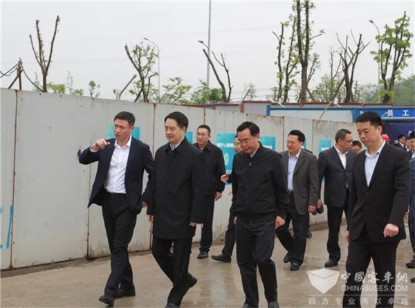 重慶市副市長(zhǎng)鄭向東蒞臨重慶中車調(diào)研