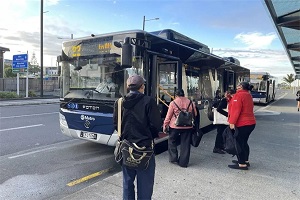 綠色出行先鋒，福田汽車新西蘭首輛純電動(dòng)公交車上線運(yùn)營(yíng)