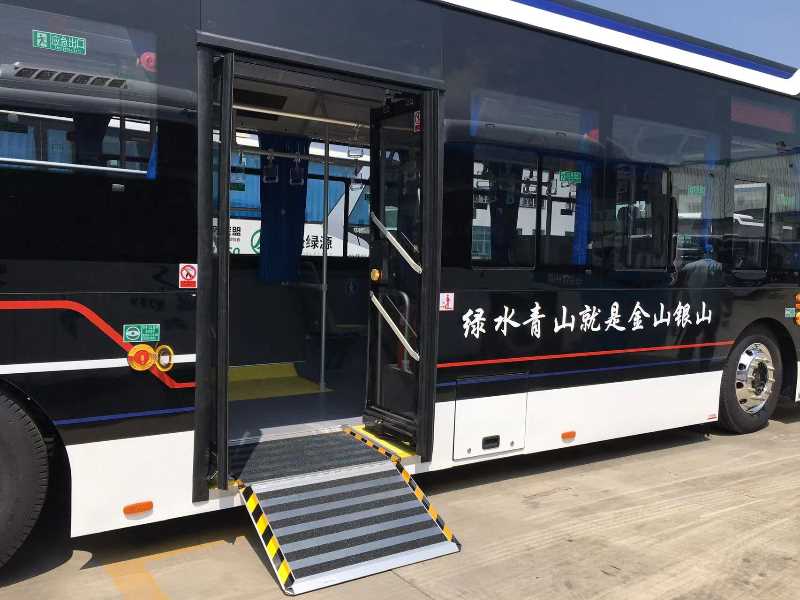 客車殘疾人踏步、升降機(jī)