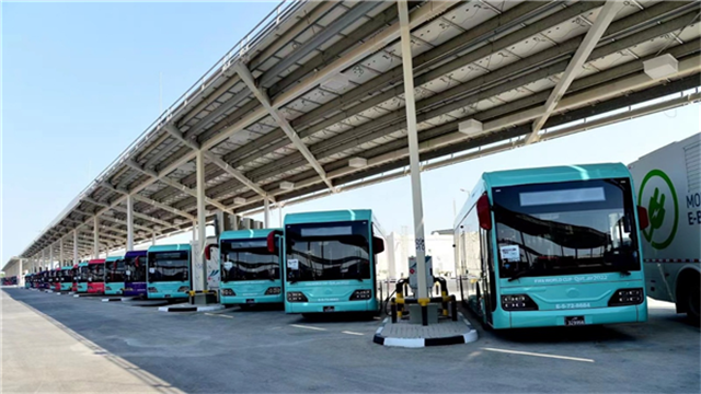 888臺(tái)宇通電動(dòng)客車見證全球最大電動(dòng)車場站落成！