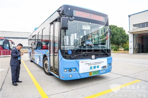 32位駕駛精英“巔峰對決” ！中車C10掀起安節(jié)駕駛“綠色風(fēng)潮”