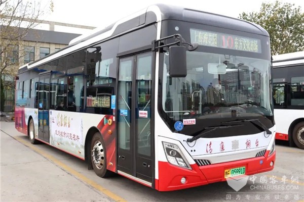 揚時代新風(fēng) 享零碳之旅 中車“清廉之風(fēng)”主題公交上線煙臺