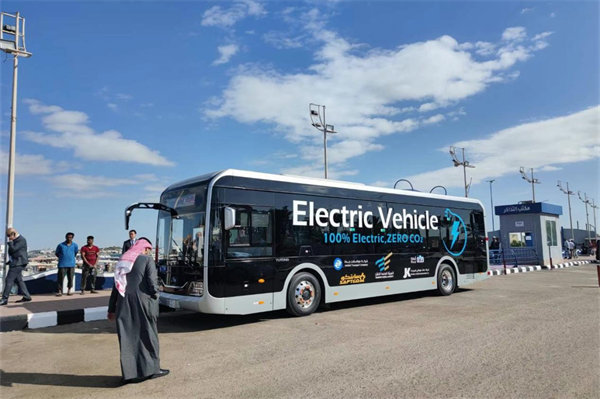 海外捷報(bào)！沙特首輛電動(dòng)公交車，宇通新能源正式上線運(yùn)營(yíng)