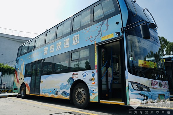 青島真情巴士集團(tuán) 運(yùn)行安全 必須掌握 保持安全車(chē)距