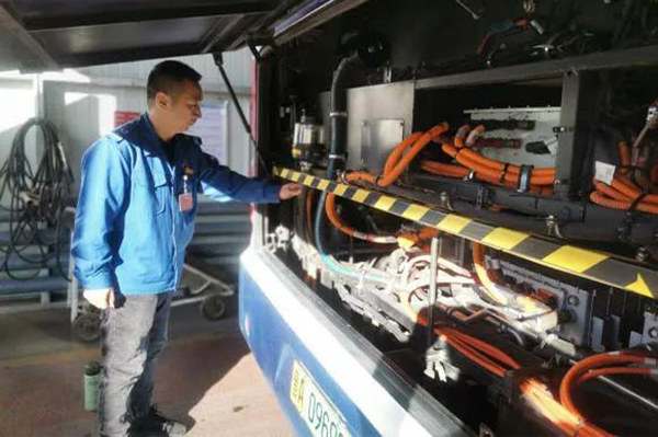 提前進行周密部署 太原公交全力備戰(zhàn)冬運為乘客保駕護航