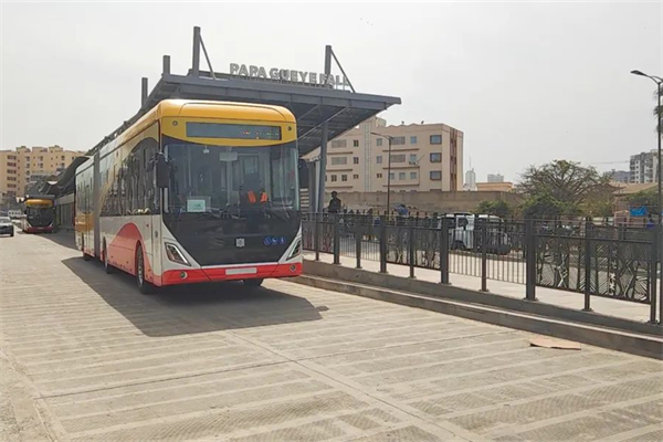 中車電動(dòng)助力非洲首個(gè)純電動(dòng)BRT項(xiàng)目 聽(tīng)聽(tīng)當(dāng)事司機(jī)怎么說(shuō)