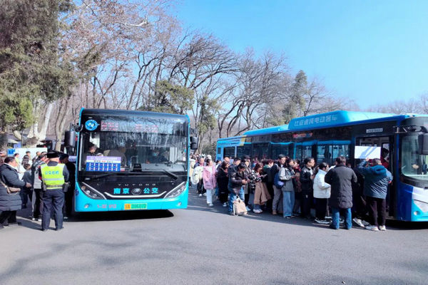 南京這里“熱辣滾燙”！公交假日旅游線(xiàn)直達(dá)→