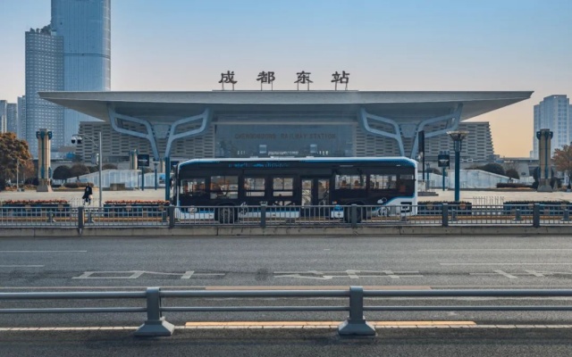 28萬！1118萬！成都公交春節(jié)“成績單”新鮮出爐