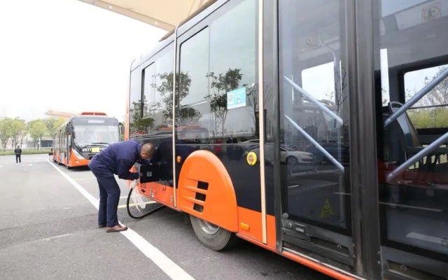 早部署、早準(zhǔn)備 春節(jié)假期武漢公交守護(hù)市民便捷出行