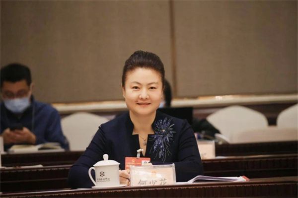 公交駕駛員何少花代表：希望履職的腳步走得更深、更遠(yuǎn)