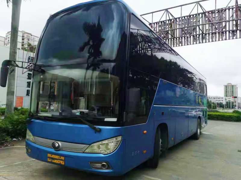  國(guó)五54座宇通6118氣囊中門(mén)客車(chē)  