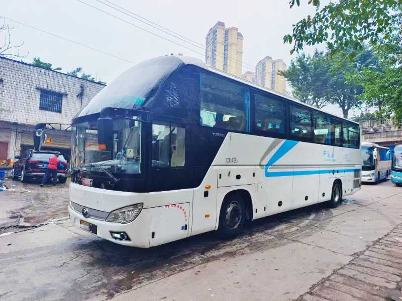 國五12米39座帶司機(jī)臥鋪宇通6122氣囊車 