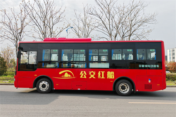 為暴雨搜救貢獻力量 亞星這款客車車型化身“公交紅船”