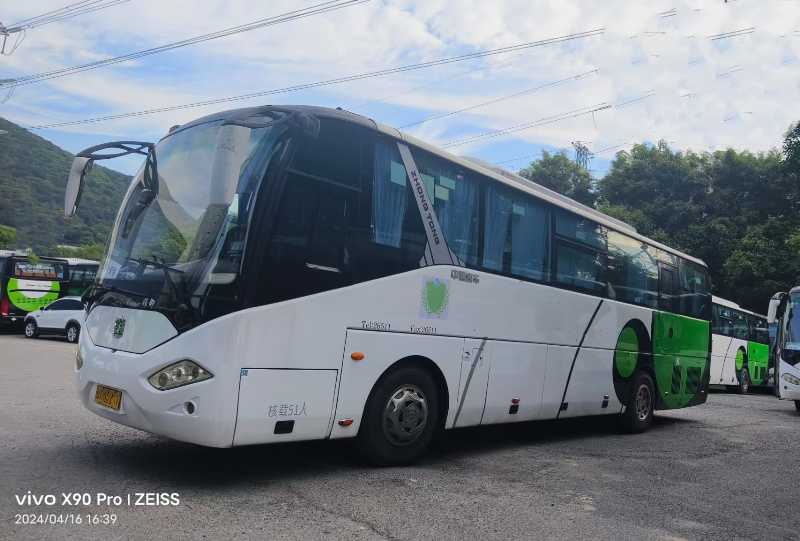 2014年9月 多臺(tái)國(guó)四51座中通6117旅游車