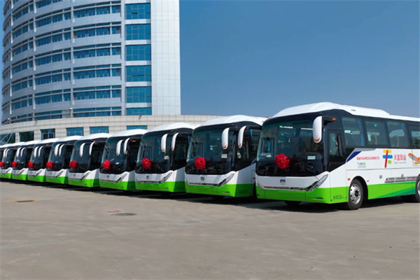 五一前夕再赴新疆 中通H系旅團(tuán)客車打出五大“組合拳”