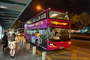 刷新幸福指數(shù) 比亞迪純電公交車助力深巴打造“公交餐飲”新模式