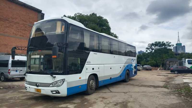  國(guó)五39座2+1一層半宇通6118旅游車