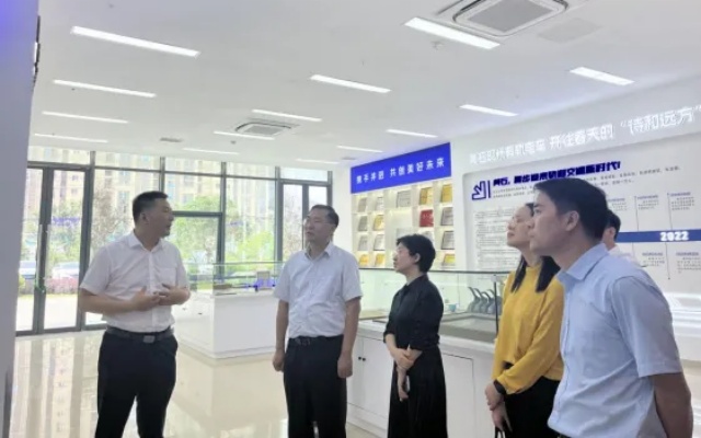 黃石市委組織部副部長秦遵懷調(diào)研城發(fā)集團(tuán)城軌公司黨建工作