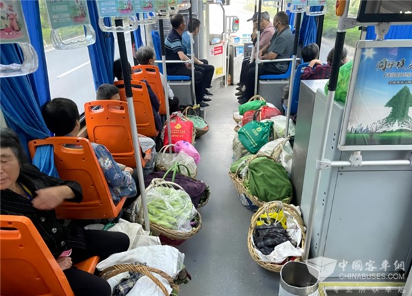 小車輪承載大民生 安凱“運(yùn)蔬車”暢通賣菜“最后一公里”