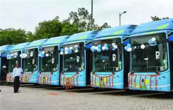 推動(dòng)城市綠色出行 印度德里政府新增320輛電動(dòng)公交車(chē)