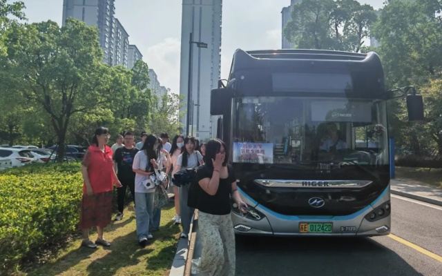 蘇州定制公交，讓出行更自由，讓城市更綠色！