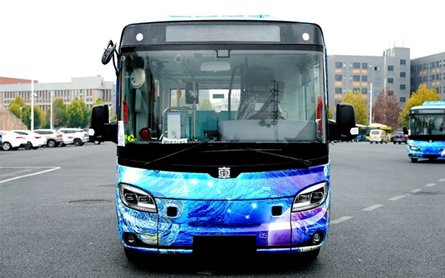 中車電動北斗云尚巴士試運(yùn)行 助力職教城智慧交通