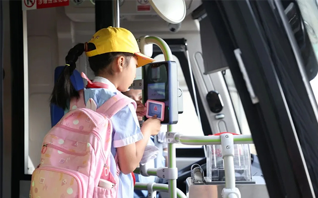 “數(shù)說”歐輝通學(xué)車 零事故零故障 524部車服務(wù)1.5萬學(xué)生