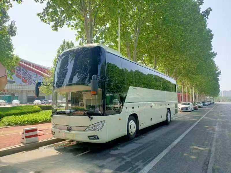 2017年8月 國(guó)五54座一層半宇通6118營(yíng)運(yùn)車(chē)