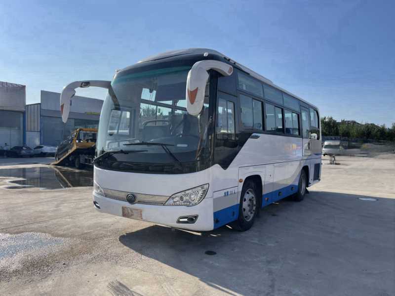30座國(guó)五宇通6816客車(chē) 