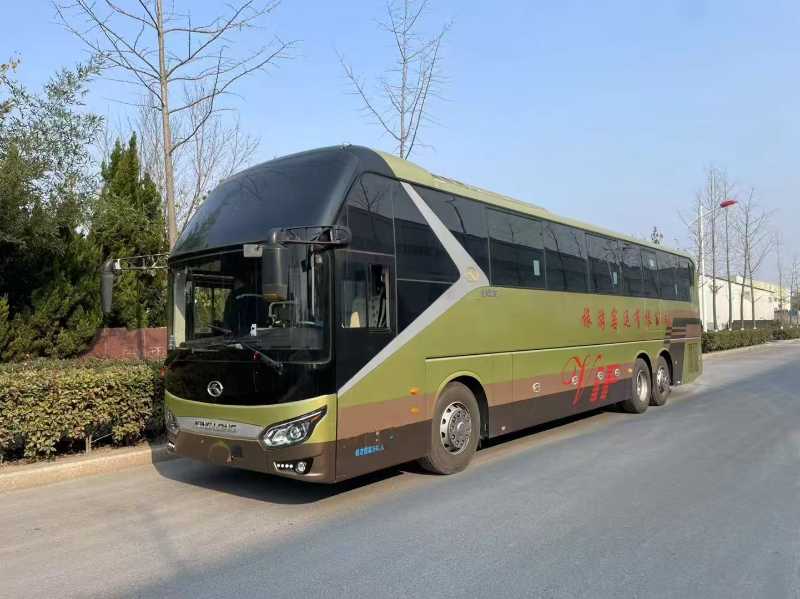 2020年11月 同款兩臺(tái)56座后吊輪金龍6135旅游車(chē)